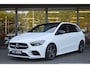 Mercedes-Benz B-klasse 180 AMG-Line Led Panorama Widescreen Camera CarPlay Augmented Pdc