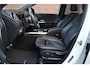 Mercedes-Benz B-klasse 180 AMG-Line Led Panorama Widescreen Camera CarPlay Augmented Pdc