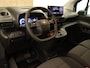 Toyota PROACE CITY Electric Navigator 50 kWh - DIRECT UITVOORRAAD LEVERBAAR - 3 FASE LADEN - SNELWEG LAADMOGELIJKHEID - NAVIGATIE - APPLE CARPLAY/ANDROID AUTO - PARKEERSENSOREN ACHTER - SCHUIF DEUR RECHTS - LAADVLOER - 3 ZITS UITVOERING - 2 LAADKABELS - LICHT EN REGENSENSOR - 16 INCH WIELEN MET BRIDGESTONE BANDEN