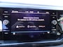 Volkswagen Polo 1.0 TSI Life Business Automatische airco, cruise controle, navigatie, parkeersensoren voor en achter, licht metalen velgen, stoelverwarming, apple carplay, android auto, enz.