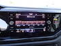Volkswagen Polo 1.0 TSI Life Business Automatische airco, cruise controle, navigatie, parkeersensoren voor en achter, licht metalen velgen, stoelverwarming, apple carplay, android auto, enz.