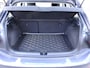 Volkswagen Polo 1.0 TSI Life Business Automatische airco, cruise controle, navigatie, parkeersensoren voor en achter, licht metalen velgen, stoelverwarming, apple carplay, android auto, enz.