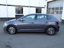 Volkswagen Polo 1.0 TSI Life Business Automatische airco, cruise controle, navigatie, parkeersensoren voor en achter, licht metalen velgen, stoelverwarming, apple carplay, android auto, enz.