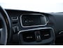 Volvo V40 1.6 T4 Momentum/ AUTOMAAT!/ 17'' LMV/ Half-Leder/ Navi/ Clima/ Cruise/ Elek. pakket/ Isofix/ Bluetooth/ Armsteun/ Multi. LEDER. Stuur/ PDC/ Chroom.