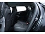 Volvo V40 1.6 T4 Momentum/ AUTOMAAT!/ 17'' LMV/ Half-Leder/ Navi/ Clima/ Cruise/ Elek. pakket/ Isofix/ Bluetooth/ Armsteun/ Multi. LEDER. Stuur/ PDC/ Chroom.