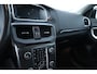 Volvo V40 1.6 T4 Momentum/ AUTOMAAT!/ 17'' LMV/ Half-Leder/ Navi/ Clima/ Cruise/ Elek. pakket/ Isofix/ Bluetooth/ Armsteun/ Multi. LEDER. Stuur/ PDC/ Chroom.
