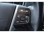 Volvo V40 1.6 T4 Momentum/ AUTOMAAT!/ 17'' LMV/ Half-Leder/ Navi/ Clima/ Cruise/ Elek. pakket/ Isofix/ Bluetooth/ Armsteun/ Multi. LEDER. Stuur/ PDC/ Chroom.