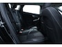 Volvo V40 1.6 T4 Momentum/ AUTOMAAT!/ 17'' LMV/ Half-Leder/ Navi/ Clima/ Cruise/ Elek. pakket/ Isofix/ Bluetooth/ Armsteun/ Multi. LEDER. Stuur/ PDC/ Chroom.