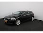 Volvo V40 1.6 T4 Momentum/ AUTOMAAT!/ 17'' LMV/ Half-Leder/ Navi/ Clima/ Cruise/ Elek. pakket/ Isofix/ Bluetooth/ Armsteun/ Multi. LEDER. Stuur/ PDC/ Chroom.