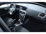 Volvo V40 1.6 T4 Momentum/ AUTOMAAT!/ 17'' LMV/ Half-Leder/ Navi/ Clima/ Cruise/ Elek. pakket/ Isofix/ Bluetooth/ Armsteun/ Multi. LEDER. Stuur/ PDC/ Chroom.