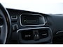 Volvo V40 1.6 T4 Momentum/ AUTOMAAT!/ 17'' LMV/ Half-Leder/ Navi/ Clima/ Cruise/ Elek. pakket/ Isofix/ Bluetooth/ Armsteun/ Multi. LEDER. Stuur/ PDC/ Chroom.