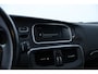 Volvo V40 1.6 T4 Momentum/ AUTOMAAT!/ 17'' LMV/ Half-Leder/ Navi/ Clima/ Cruise/ Elek. pakket/ Isofix/ Bluetooth/ Armsteun/ Multi. LEDER. Stuur/ PDC/ Chroom.