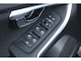 Volvo V40 1.6 T4 Momentum/ AUTOMAAT!/ 17'' LMV/ Half-Leder/ Navi/ Clima/ Cruise/ Elek. pakket/ Isofix/ Bluetooth/ Armsteun/ Multi. LEDER. Stuur/ PDC/ Chroom.