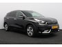 Kia Niro Hybrid 1.6 GDi DynamicLine/ Automaat/ Half-Leder/ Apple + Android/ Lane-Assist./ Camera/ Navi/ Clima/ Cruise/ Elek. pakket/ Isofix/ Multi. LEDER. Stuur/ Mistl./ Extra getint glas/ Chroom/ LED Dagrijverl.