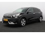 Kia Niro Hybrid 1.6 GDi DynamicLine/ Automaat/ Half-Leder/ Apple + Android/ Lane-Assist./ Camera/ Navi/ Clima/ Cruise/ Elek. pakket/ Isofix/ Multi. LEDER. Stuur/ Mistl./ Extra getint glas/ Chroom/ LED Dagrijverl.