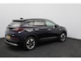 Opel Grandland X 1.2 Turbo Business Executive/ D-Riem verv: 55.000 KM!/ Automaat!/ Trekhaak/ 18'' LMV/ Panorama-Dak/ Elek. Kofferklep/ Apple + Android/ Dode-Hoek DET./ Extra getint glas/ Chroom/ Adaptive Cruise.