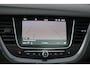 Opel Grandland X 1.2 Turbo Business Executive/ D-Riem verv: 55.000 KM!/ Automaat!/ Trekhaak/ 18'' LMV/ Panorama-Dak/ Elek. Kofferklep/ Apple + Android/ Dode-Hoek DET./ Extra getint glas/ Chroom/ Adaptive Cruise.