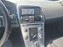 Volvo XC60 2.0 T5 FWD Polar+ | Rijklaar | NL-Auto | Automaat | Trekhaak | Camera | Climate Control | Cruise Control | Lederen Bekleding | Stoelverwarming | Parkeersensoren |