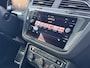 Volkswagen Tiguan 1.5 TSI 150pk DSG / Aut. R-Line Panoramadak Trekhaak CarPlay 19" 95dkm!!