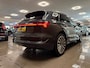 Audi E-tron 55 quattro Business edition Plus 95 kWh * 1e Eig / Panoramadak / Carplay / 21" LM Velgen / NL Auto *
