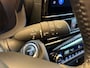 Toyota Yaris Cross 1.5 HYBRID DYNAMIC BITONE SILVERLINE GARANTIE 2035 NAVIGATIE . STUUR EN STOEL VERWARMING . ADAPTIEVE CRUICE CONTROL .