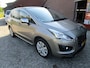 Peugeot 3008 1.6i Allure clima navi cam pano nieuwstaat 2014