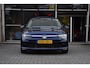Volkswagen Golf 1.5 eTSI R-Line Pano Massage Camera Trekhaak 19"