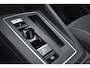 Volkswagen Golf 1.5 eTSI R-Line Pano Massage Camera Trekhaak 19"