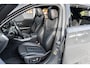 BMW 3-Serie Touring 330e xDrive 360 Pano H&K HUD Carbon M340
