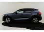 Volvo XC40 B4 (M-HYBRID) PLUS DARK -PANO.DAK|HARMAN/KARDON|CAMERA|POWER-SEATS|VERW.VOORRUIT|PRIVACY.GLAS|TREKHAAK|18"