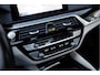 BMW 5-Serie Sedan 530i Aut. High Executive | M Sportpakket | Panoramadak | 20" LM Velgen | Head-Up Display | Trekhaak | Driving Assistant Plus | Individual Leder | HIFI Sound | M Sport Remsysteem |