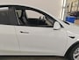 Tesla Model Y Long Range AWD 75 kWh Trekhaak SOH 89% DEALER OND 1 EIG