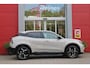 Alfa Romeo Junior 1.2 145PK AUTOMAAT Hybrid IBRIDA TI | TECHNO PACK: (LED MATRIX KOPLAMPEN, DRAADLOZE TELEFOONLADER, DODEHOEK DETECTIE, PARKEERSENSOREN VOOR ACHTER EN ZIJKANT, NAVIGATIE, ELEKTRISCH BEDIENBARE ACHTERKLEP, KEYLESS ENTRY, ADAPTIVE CRUISE CONTROL, ACHTERUITRIJ CAMERA) | PACK TI: (ELEKTRISCH BEDIENBARE BESTUUDERSSTOEL, VERKEERSBORDEN WEERGAVE, GETINTE ACHTERRUITEN, SFEER VERLICHTING, GLANZEND ZWARTE BODYKIT, 10,25" TOUCHSCREEN, LEDEREN STUURWIEL, VERSTELBARE KOFFERVLOER OP 3 NIVEAUS) | 18" LICHTMETALEN VELGEN "FORI" | DRAADLOZE APPLE CARPLAY/ANDROID AUTO | MASSAGE FUNCTIE OP DE BESTUURDERSSTOEL | STOEL VERWARMING | VOORRUIT VERWARMING |