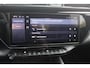 Alfa Romeo Junior 1.2 145PK AUTOMAAT Hybrid IBRIDA TI | TECHNO PACK: (LED MATRIX KOPLAMPEN, DRAADLOZE TELEFOONLADER, DODEHOEK DETECTIE, PARKEERSENSOREN VOOR ACHTER EN ZIJKANT, NAVIGATIE, ELEKTRISCH BEDIENBARE ACHTERKLEP, KEYLESS ENTRY, ADAPTIVE CRUISE CONTROL, ACHTERUITRIJ CAMERA) | PACK TI: (ELEKTRISCH BEDIENBARE BESTUUDERSSTOEL, VERKEERSBORDEN WEERGAVE, GETINTE ACHTERRUITEN, SFEER VERLICHTING, GLANZEND ZWARTE BODYKIT, 10,25" TOUCHSCREEN, LEDEREN STUURWIEL, VERSTELBARE KOFFERVLOER OP 3 NIVEAUS) | 18" LICHTMETALEN VELGEN "FORI" | DRAADLOZE APPLE CARPLAY/ANDROID AUTO | MASSAGE FUNCTIE OP DE BESTUURDERSSTOEL | STOEL VERWARMING | VOORRUIT VERWARMING |