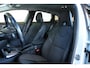 Volvo V40 Cross Country T3 Automaat Edition+ | Afneembare trekhaak | Stoelverwarming | Navigatie | Volvo on Call | Climate control | Parkeersensoren achter | High performance audio | Dealeronderhouden