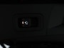 Mercedes-Benz B-klasse 250 e Business Solution AMG | Trekhaak | Panoramadak | Alarm | Sfeerverlichting | Keyless Go | CarPay | Steolverwarming | Inclusief 24 maanden Mercedes-Benz Certified garantie voor Europa.