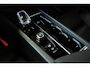 Volvo XC60 T6 Plug-in hybrid AWD Plus Black Edition | Luchtvering | Semi-Electrische wegklapbare trekhaak | Verwarmbare voorstoelen, achterbank en stuurwiel | Premium audio by Harman Kardon | Apple carplay/Android auto | Keyless | Google Infotainment |