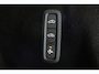 Volvo XC60 T6 Plug-in hybrid AWD Plus Black Edition | Luchtvering | Semi-Electrische wegklapbare trekhaak | Verwarmbare voorstoelen, achterbank en stuurwiel | Premium audio by Harman Kardon | Apple carplay/Android auto | Keyless | Google Infotainment |