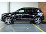 Volvo XC40 B4 Plus Black Edition | Panoramadak |  | Semi-Electrische wegklapbare Trekhaak | Verwarmbare voorstoelen en stuurwiel | Premium audio by Harman Kardon | Apple carplay/Android auto | Keyless Entree | Google Infotainment