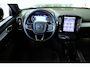 Volvo XC40 B4 Plus Black Edition | Panoramadak |  | Semi-Electrische wegklapbare Trekhaak | Verwarmbare voorstoelen en stuurwiel | Premium audio by Harman Kardon | Apple carplay/Android auto | Keyless Entree | Google Infotainment