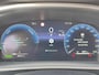 Toyota Corolla Touring Sports Hybrid 140 DYNAMIC STOEL/STUURVERW PARK-SENSOREN NAVI APPLE/ANDROID 17'' LM-VELGEN CAMERA AD-CRUISE CLIMA LED KEYLESS