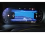 Volvo XC40 Recharge P8 AWD R-Design | Panoramadak | Semi-Electrische Wegklapbare Trekhaak | Harman Kardon Premium Audio | 360° Parkeercamera | Parkeersensoren voor + achter | Stoelverwarming | 20'' Lichtmetalen velgen | Google infotainment |