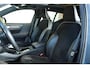 Volvo XC40 Recharge P8 AWD R-Design | Panoramadak | Semi-Electrische Wegklapbare Trekhaak | Harman Kardon Premium Audio | 360° Parkeercamera | Parkeersensoren voor + achter | Stoelverwarming | 20'' Lichtmetalen velgen | Google infotainment |