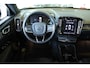 Volvo XC40 Recharge Twin Ultimate 78 kWh | Panoramadak | Electrische bedienbare voorstoelen | Stoelverwarming | Stuurwielverwarming | 4-seizoenenbanden | Google infotainment | Parkeersensoren voor + achter | Parkeercamera |