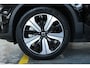 Volvo XC40 Recharge Twin Ultimate 78 kWh | Panoramadak | Electrische bedienbare voorstoelen | Stoelverwarming | Stuurwielverwarming | 4-seizoenenbanden | Google infotainment | Parkeersensoren voor + achter | Parkeercamera |