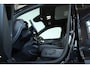 Volvo XC40 Recharge Twin Ultimate 78 kWh | Panoramadak | Electrische bedienbare voorstoelen | Stoelverwarming | Stuurwielverwarming | 4-seizoenenbanden | Google infotainment | Parkeersensoren voor + achter | Parkeercamera |