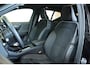 Volvo XC40 Recharge Twin Ultimate 78 kWh | Panoramadak | Electrische bedienbare voorstoelen | Stoelverwarming | Stuurwielverwarming | 4-seizoenenbanden | Google infotainment | Parkeersensoren voor + achter | Parkeercamera |