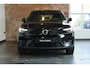 Volvo XC40 Recharge Twin Ultimate 78 kWh | Panoramadak | Electrische bedienbare voorstoelen | Stoelverwarming | Stuurwielverwarming | 4-seizoenenbanden | Google infotainment | Parkeersensoren voor + achter | Parkeercamera |