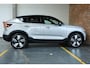 Volvo C40 Recharge Twin Intro Edition 78 kWh | 360° Parkeercamera | Parkeersensoren voor + achter | Panoramadak | Harman Kardon Premium Audio | Electrische bedienbare voorstoelen | 20'' Lichtmetalen velgen |