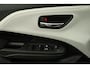 Suzuki Swift 1.2 Style Smart Hybrid | Climate control | Cruise control adaptive | Navigatie | Camera | Apple carplay, Android auto | Stoelverwarming |
